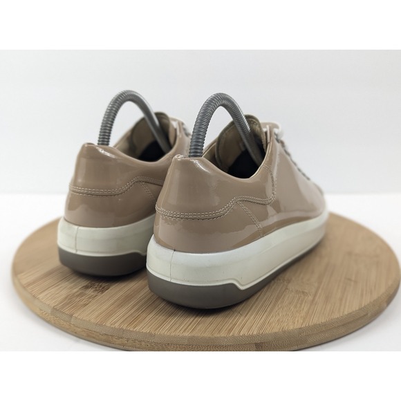 Ecco Soft 7 Womans 8 Shoes Patent Leather Platform Cap Toe Slip On Sneakers - Picture 4 of 16